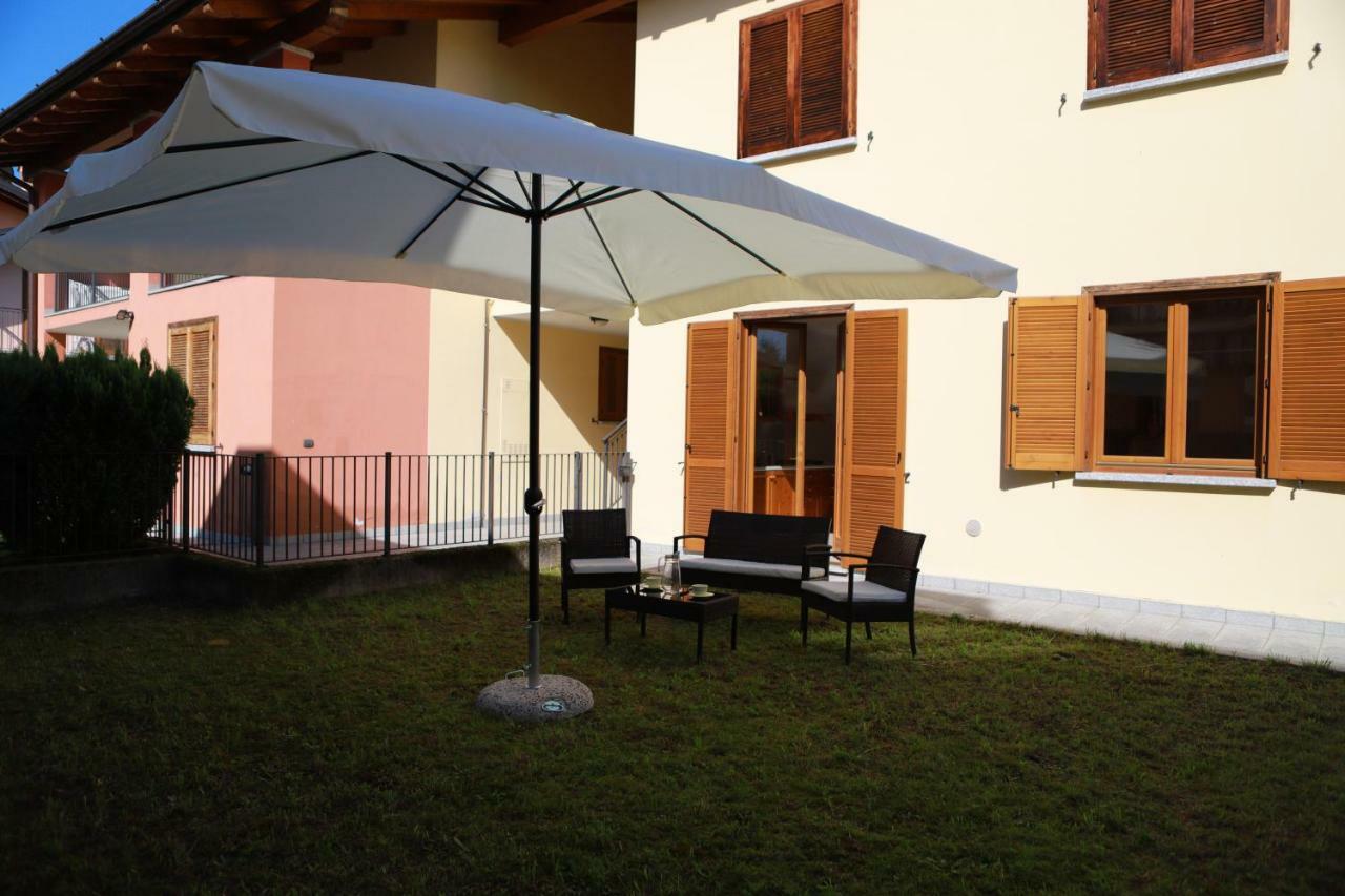 Casa "Giardino Sulla Baia" Apartment Colico Exterior photo